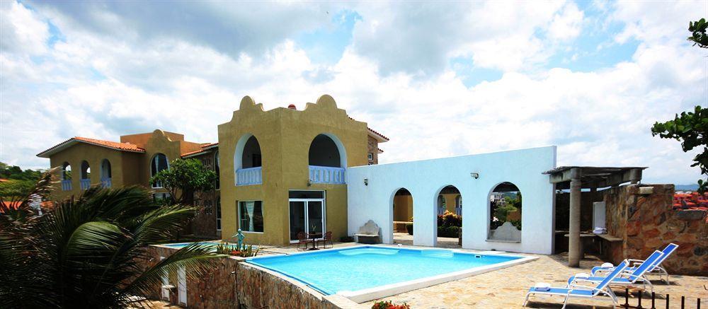 Villas & Resort Luz De Luna Santa Cruz Huatulco Exterior photo